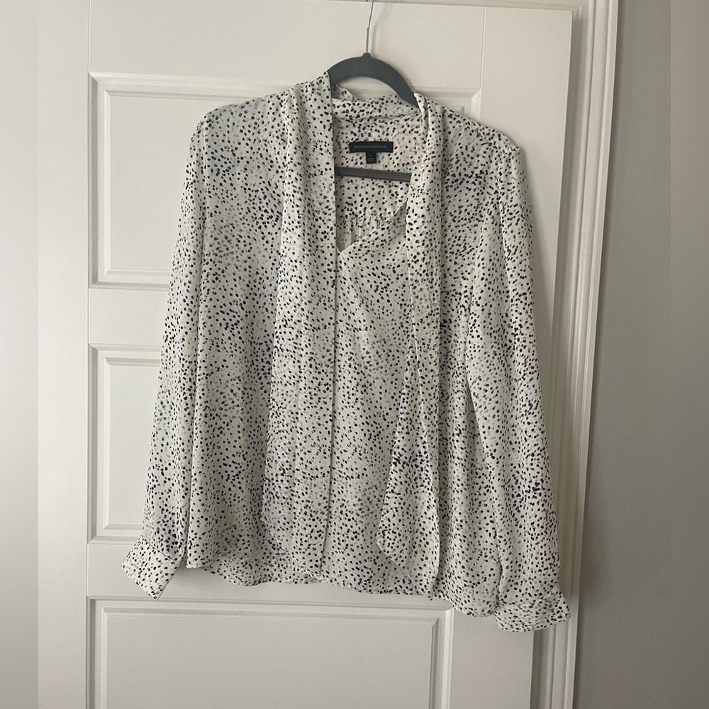 Banana Republic top Size Large